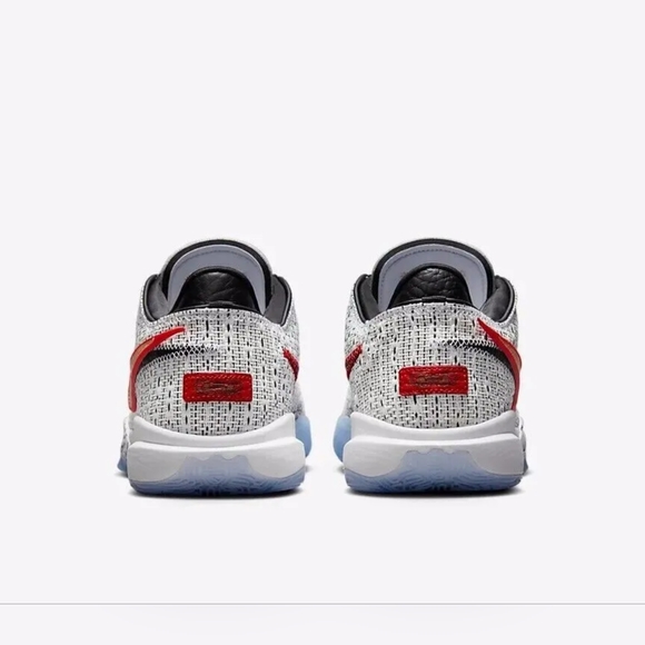 Nike Lebron 20 \
